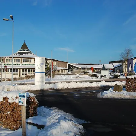 Centre Ecologique Et Touristique Park Housen Hostel *