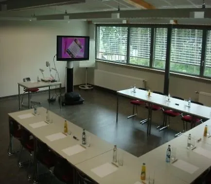 Centre Ecologique Et Touristique Park Housen Hostel Hosingen