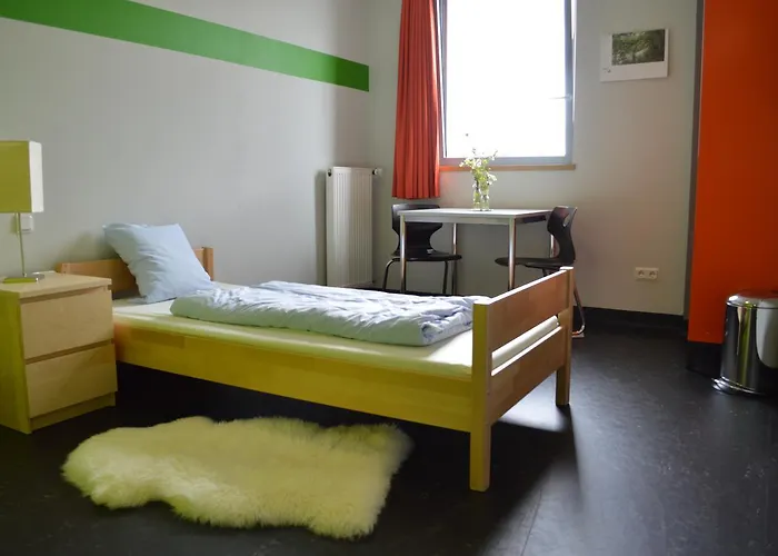 Centre Ecologique Et Touristique Park Housen Hostel