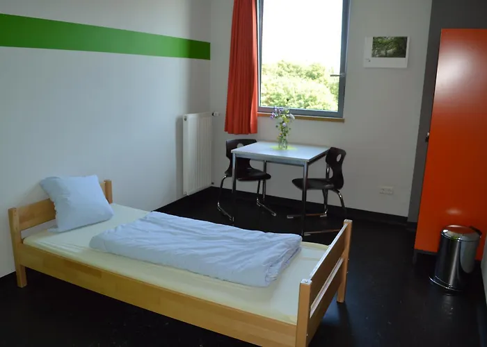 Hostel Centre Ecologique Et Touristique Park Housen