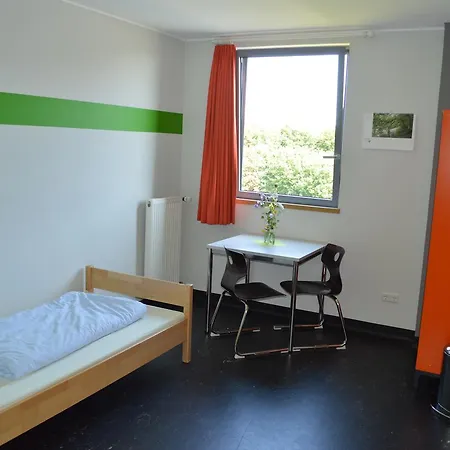 Centre Ecologique Et Touristique Park Housen Hostel *
