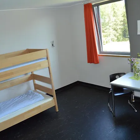 Centre Ecologique Et Touristique Park Housen 호스텔 *